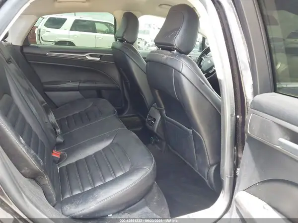 3FA6P0CD8LR215852 2020 FORD FUSION - Image 8