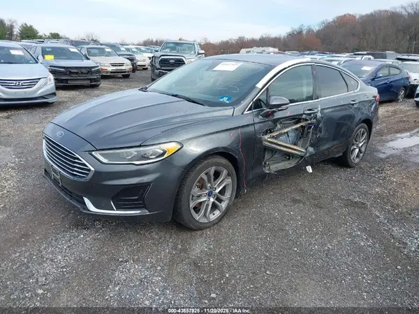 3FA6P0CD9KR138942 2019 FORD FUSION - Image 2