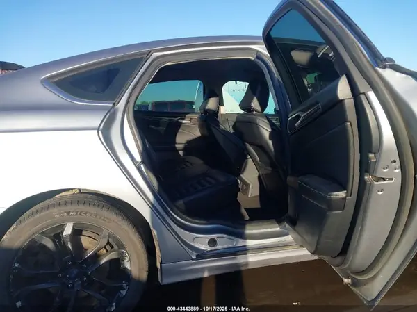 3FA6P0CD9LR131393 2020 FORD FUSION - Image 8