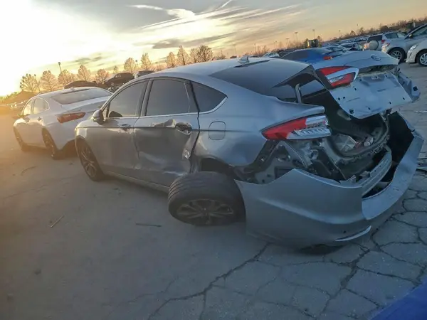 3FA6P0CD9LR196163 2020 FORD FUSION - Image 2
