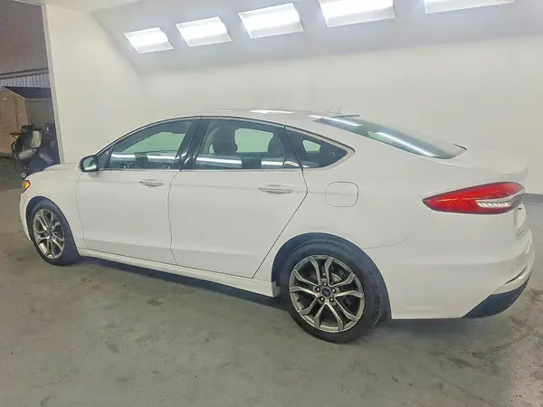 3FA6P0CDXKR110163 2019 FORD FUSION - Image 2