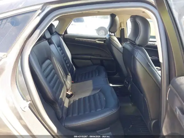 3FA6P0CDXKR117937 2019 FORD FUSION - Image 8