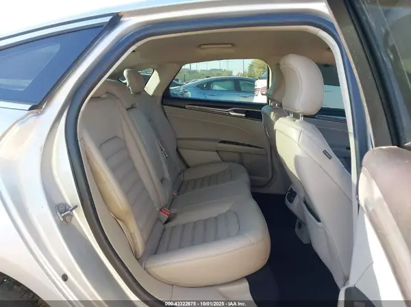 3FA6P0CDXKR224745 2019 FORD FUSION - Image 8