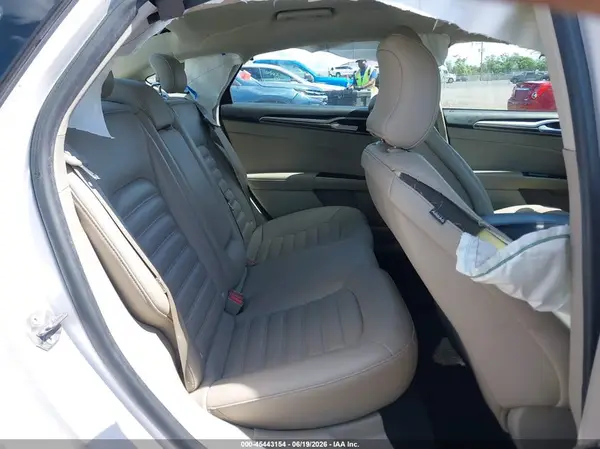 3FA6P0CDXKR224776 2019 FORD FUSION - Image 8
