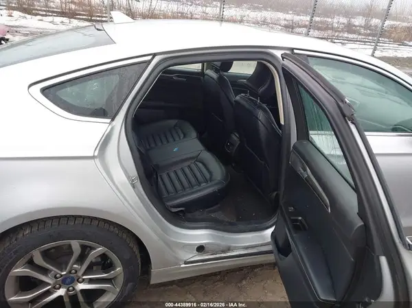 3FA6P0CDXKR237639 2019 FORD FUSION - Image 8