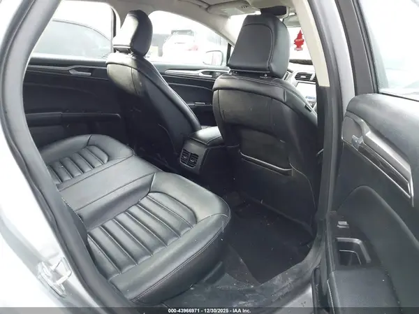 3FA6P0CDXLR131659 2020 FORD FUSION - Image 8