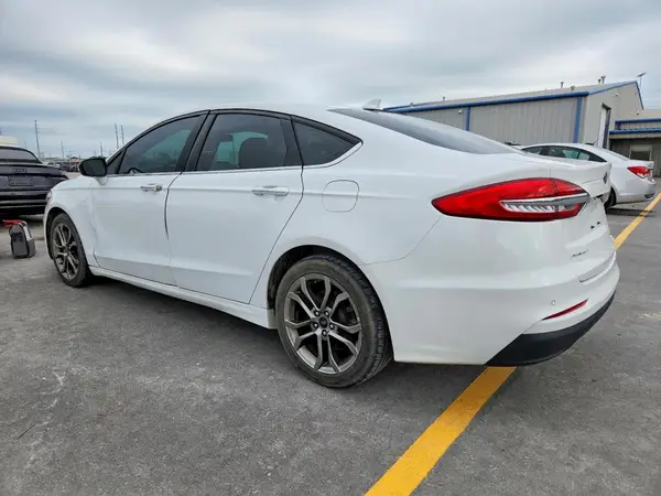 3FA6P0CDXLR151328 2020 FORD FUSION - Image 2