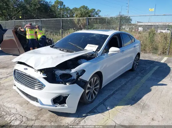 3FA6P0CDXLR151880 2020 FORD FUSION - Image 2