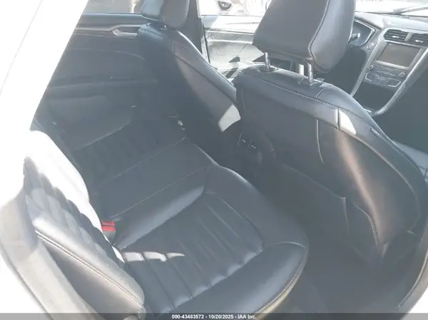 3FA6P0CDXLR151880 2020 FORD FUSION - Image 8