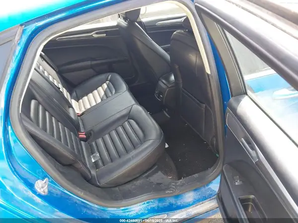 3FA6P0CDXLR193109 2020 FORD FUSION - Image 8