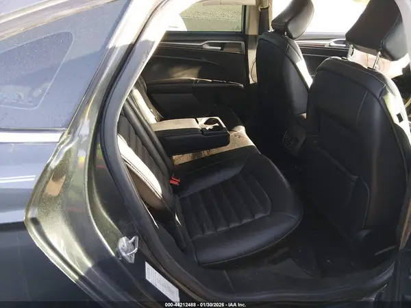 3FA6P0CDXLR196205 2020 FORD FUSION - Image 8