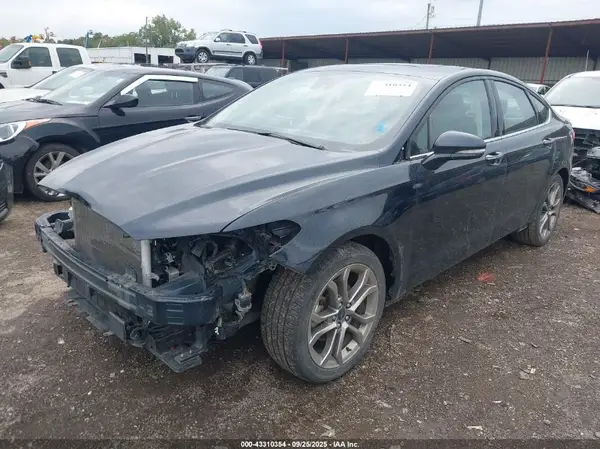 3FA6P0CDXLR249971 2020 FORD FUSION - Image 2