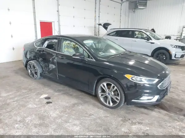 3FA6P0D90HR121112 2017 FORD FUSION - Image 1