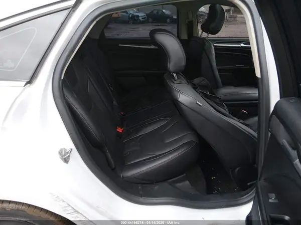 3FA6P0D90JR206246 2018 FORD FUSION - Image 8