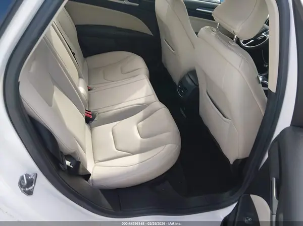 3FA6P0D90JR212189 2018 FORD FUSION - Image 8
