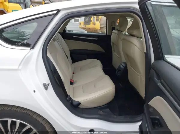 3FA6P0D90JR268780 2018 FORD FUSION - Image 8