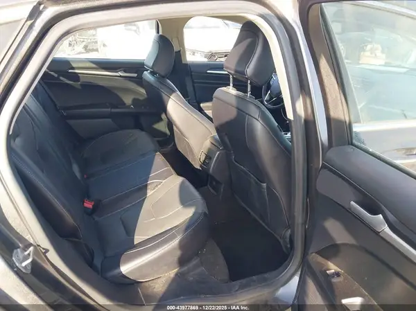 3FA6P0D90LR204063 2020 FORD FUSION - Image 8