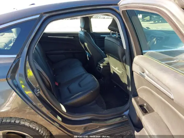 3FA6P0D91GR272619 2016 FORD FUSION - Image 8