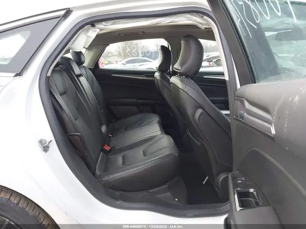 3FA6P0D91GR352082 2016 FORD FUSION - Image 8