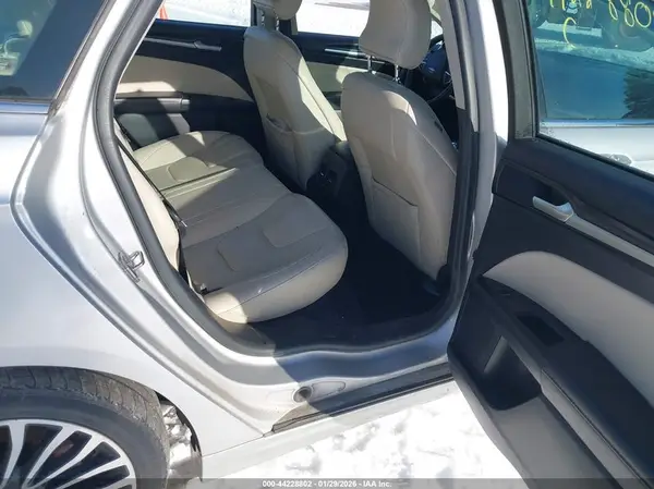 3FA6P0D91JR163276 2018 FORD FUSION - Image 8