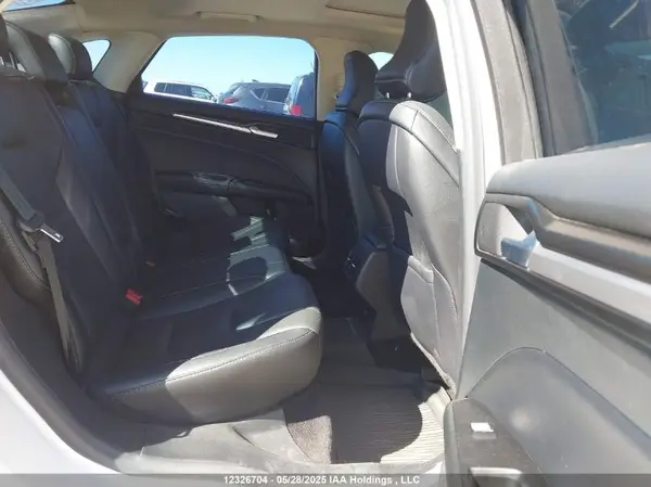 3FA6P0D92HR100990 2017 FORD FUSION - Image 8