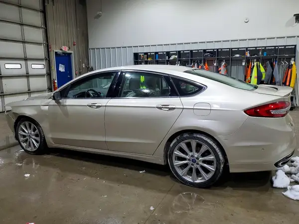 3FA6P0D92HR268242 2017 FORD FUSION - Image 2