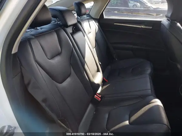 3FA6P0D92KR106134 2019 FORD FUSION - Image 8