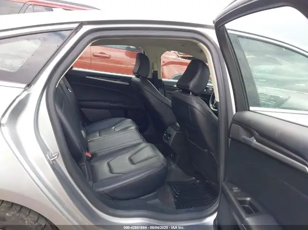 3FA6P0D92LR130919 2020 FORD FUSION - Image 8