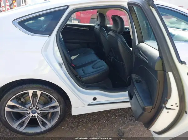 3FA6P0D93KR221535 2019 FORD FUSION - Image 8