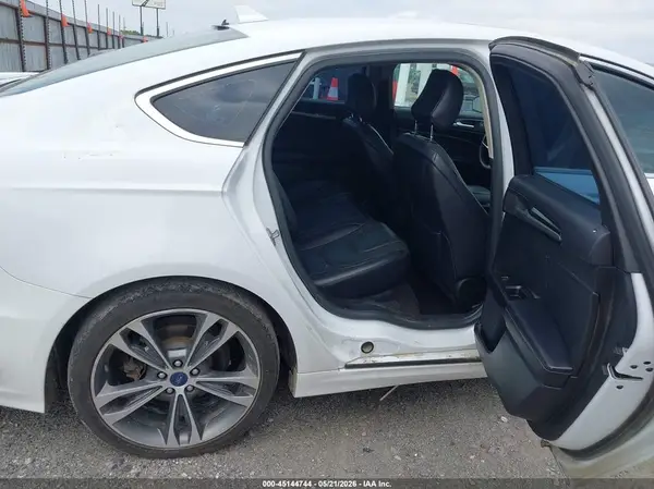 3FA6P0D93LR115779 2020 FORD FUSION - Image 8