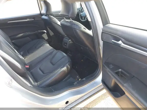 3FA6P0D94JR137416 2018 FORD FUSION - Image 8