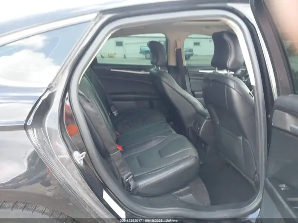 3FA6P0D95KR187128 2019 FORD FUSION - Image 8
