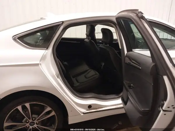 3FA6P0D96KR124071 2019 FORD FUSION - Image 8