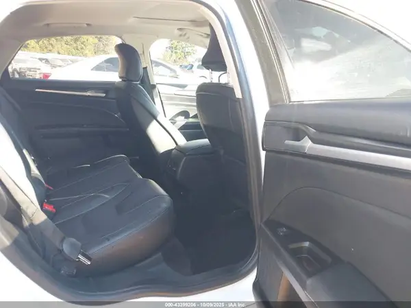 3FA6P0D96KR139590 2019 FORD FUSION - Image 8