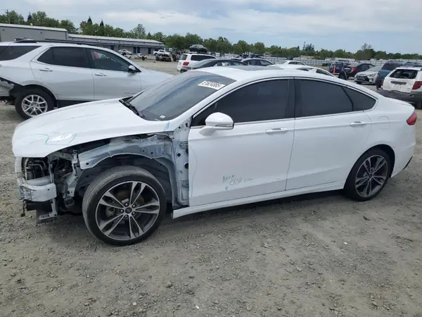 3FA6P0D96KR207063 2019 FORD FUSION - Image 1