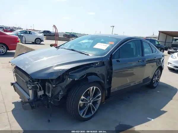 3FA6P0D96LR138599 2020 FORD FUSION - Image 2