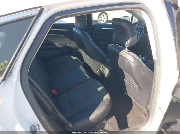 3FA6P0D97KR207881 2019 FORD FUSION - Image 8