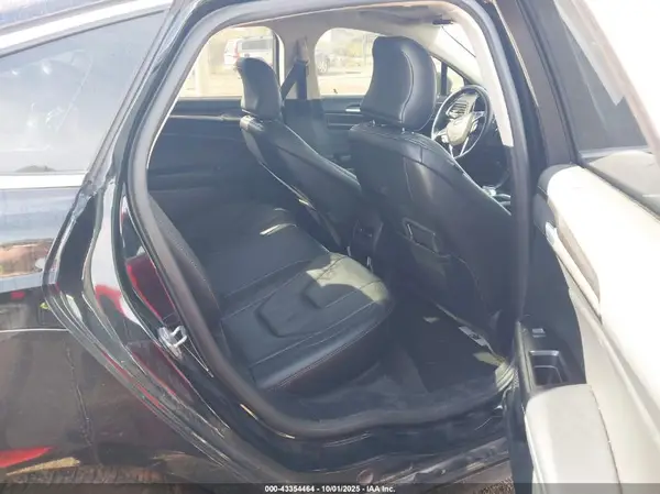 3FA6P0D99HR240745 2017 FORD FUSION - Image 8