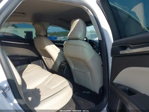 3FA6P0D99JR233574 2018 FORD FUSION - Image 8