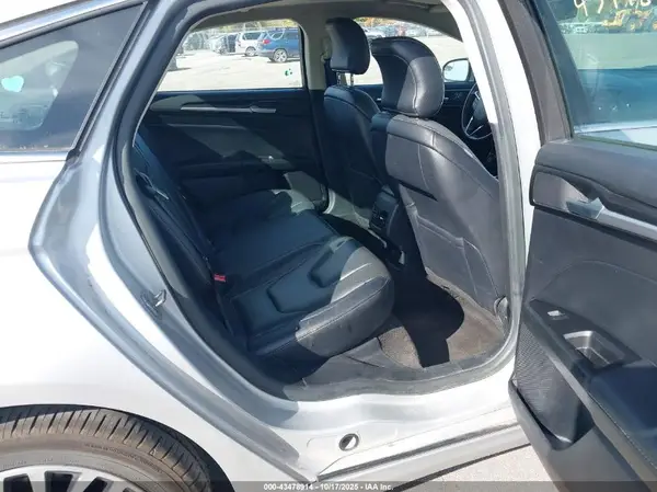 3FA6P0D9XJR212281 2018 FORD FUSION - Image 8