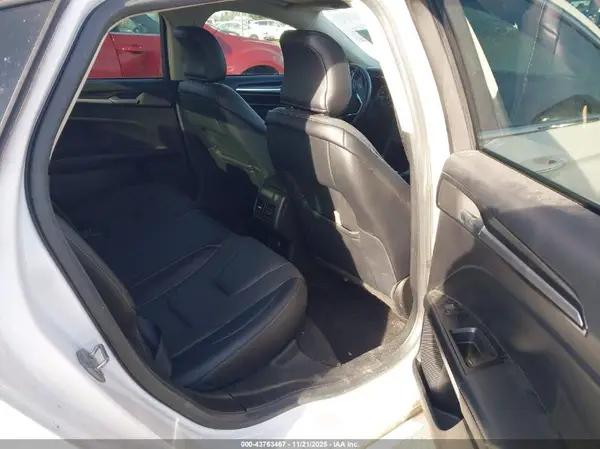 3FA6P0D9XJR233714 2018 FORD FUSION - Image 8