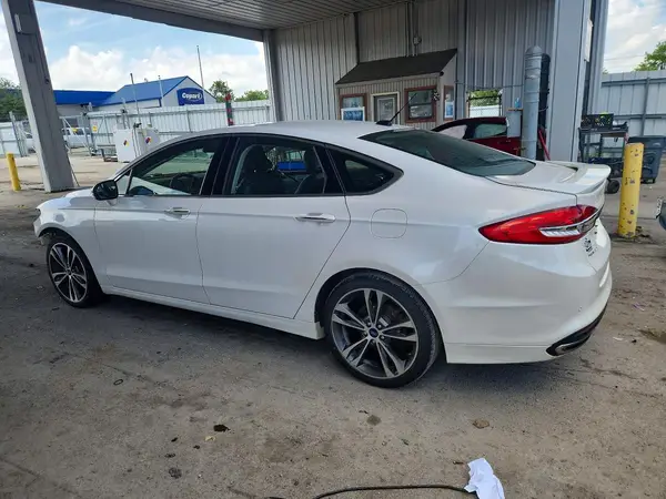 3FA6P0D9XJR271959 2018 FORD FUSION - Image 2