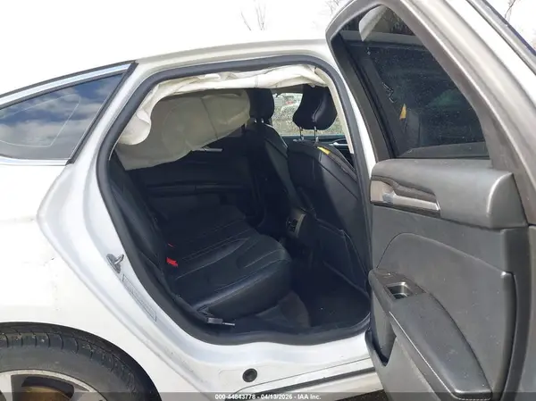 3FA6P0D9XKR152486 2019 FORD FUSION - Image 8