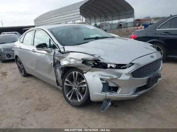 3FA6P0D9XKR206465 2019 FORD FUSION - Image 1