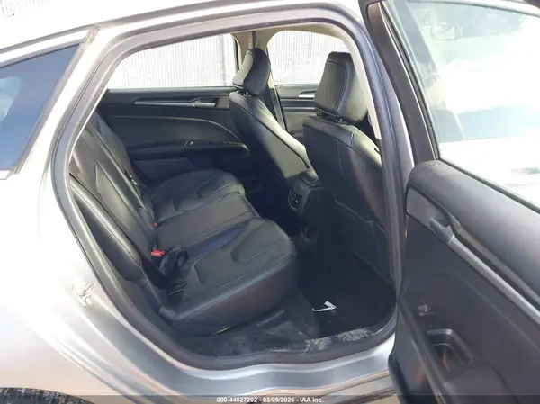 3FA6P0D9XLR136533 2020 FORD FUSION - Image 8