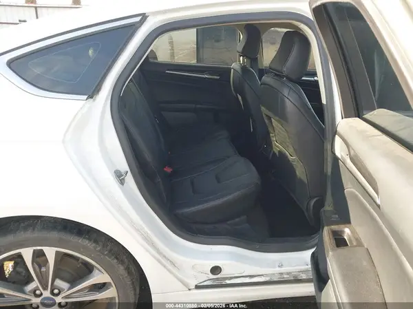 3FA6P0D9XLR136726 2020 FORD FUSION - Image 8