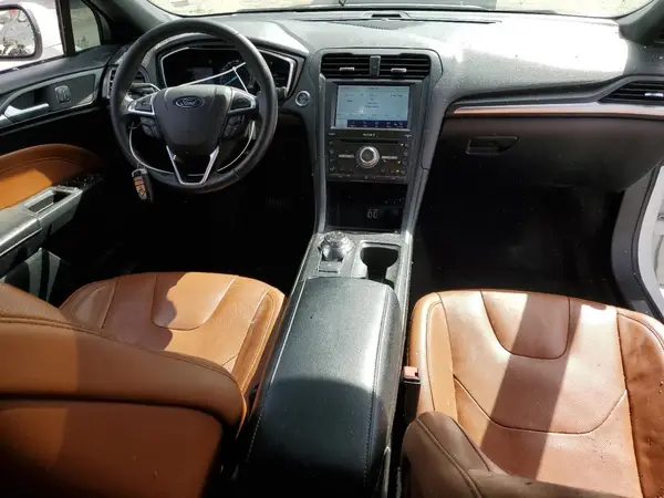 3FA6P0D9XLR137942 2020 FORD FUSION - Image 8