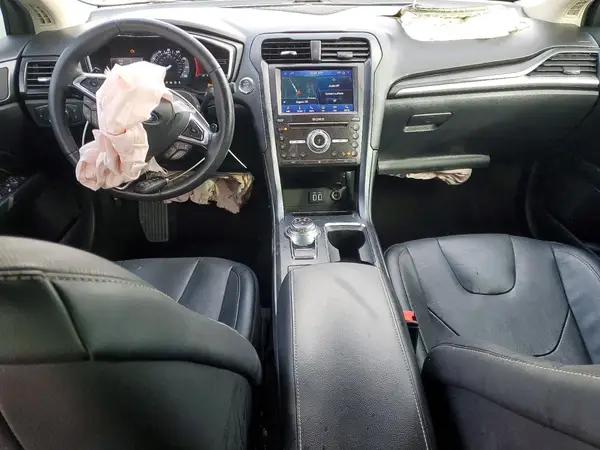 3FA6P0D9XLR138637 2020 FORD FUSION - Image 8