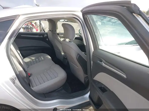 3FA6P0G70GR331105 2016 FORD FUSION - Image 8