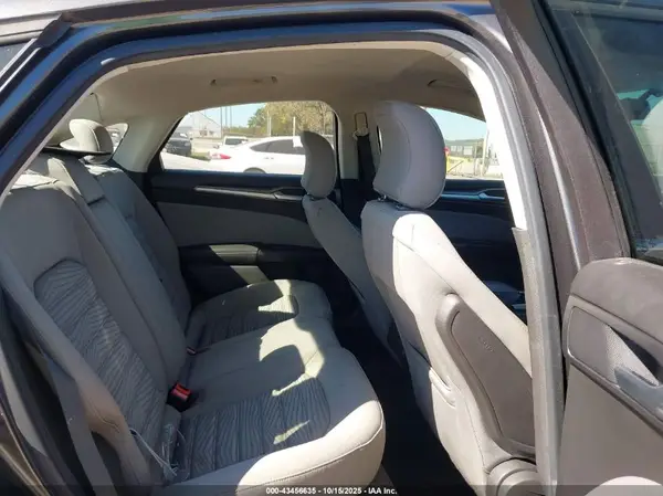 3FA6P0G70GR354609 2016 FORD FUSION - Image 8